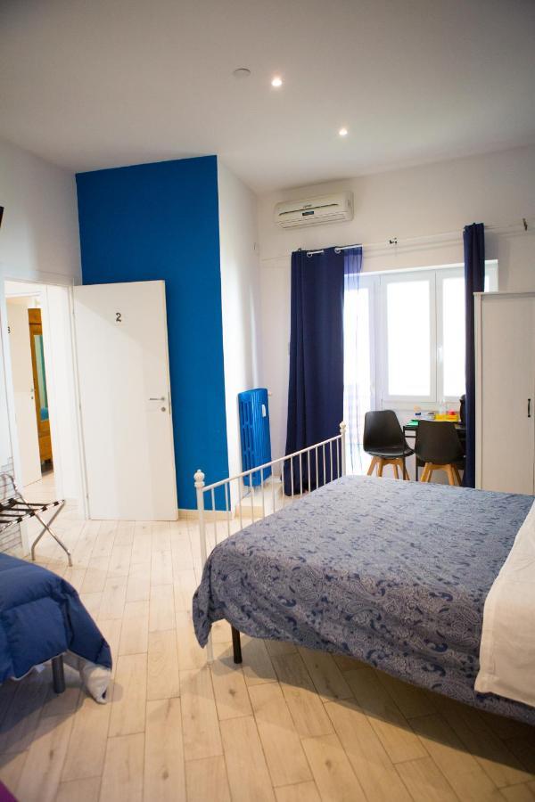 Lanzies Guesthouse ローマ エクステリア 写真