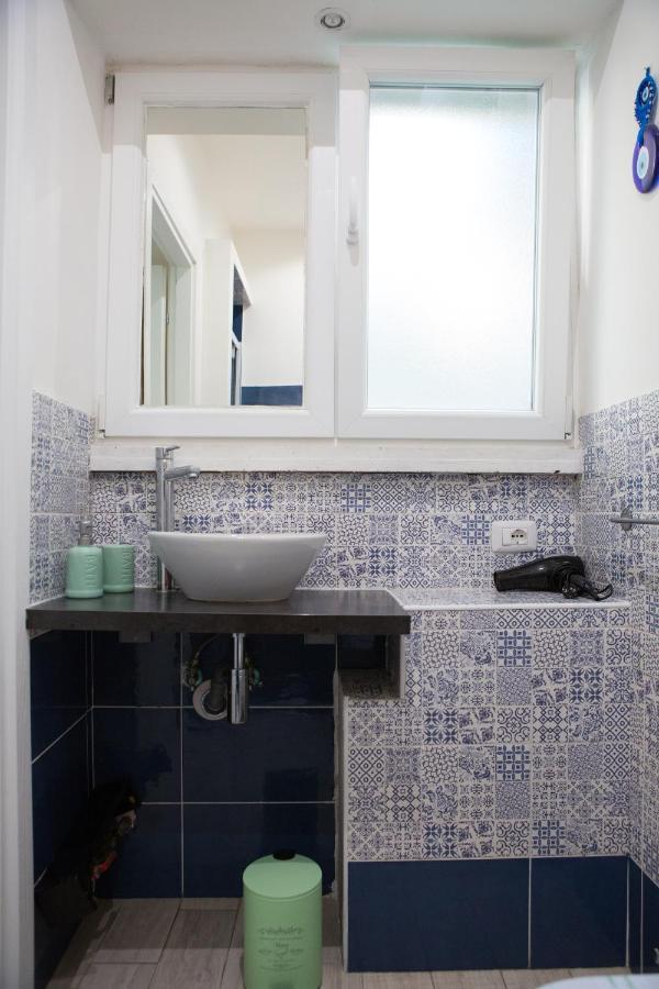 Lanzies Guesthouse ローマ エクステリア 写真